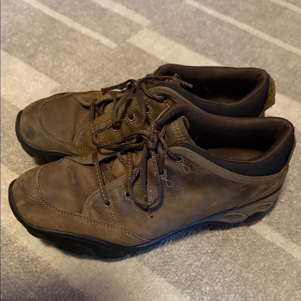 Merrell Brown Hiking Shoes - Picture 6 of 9